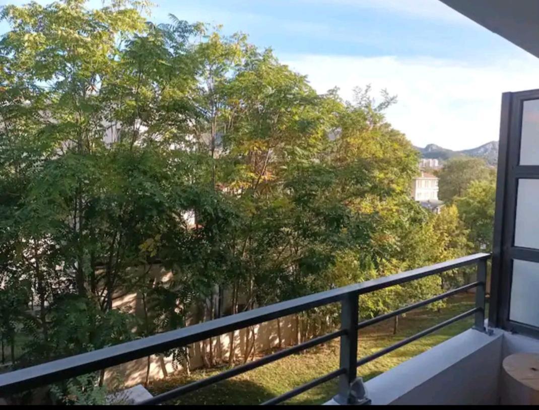 Le Vallon Marseille Eksteriør bilde